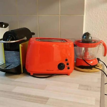 Appartement Proche Marche Au Coeur Du Centre + Wifi Ла Рошел Екстериор снимка