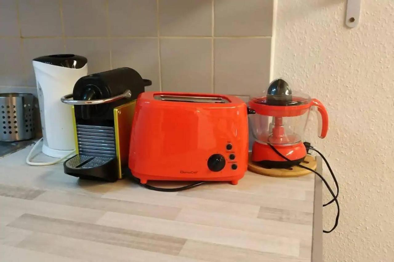 Appartement Proche Marche Au Coeur Du Centre + Wifi Ла Рошел Екстериор снимка